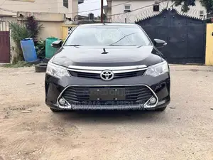 Toyota Camry 2017 Black