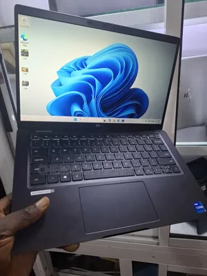 Laptop Dell Latitude 7420 32GB Intel Core i7 SSD 512GB