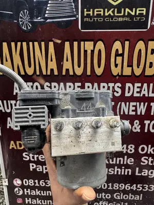 Toyota RAV4 2017–2018 Brake ABS Pump