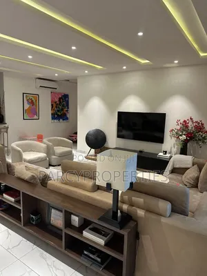 3bdrm Apartment in Off Lekki-Epe Expressway for rent