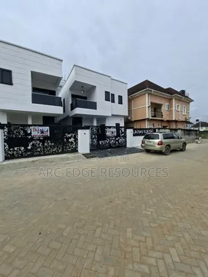 4bdrm Duplex in Ago Palace for sale
