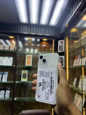 New Apple iPhone 13 128 GB White