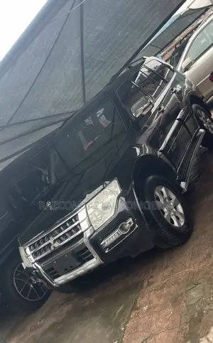 Mitsubishi Pajero V80 3.5 V6 GL/GLS 2015 Black