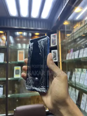 New Apple iPhone 13 128 GB Blue