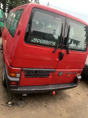 Volkswagen Transporter 2006 Red