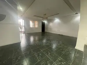 3bdrm Block of Flats in Magodo for rent