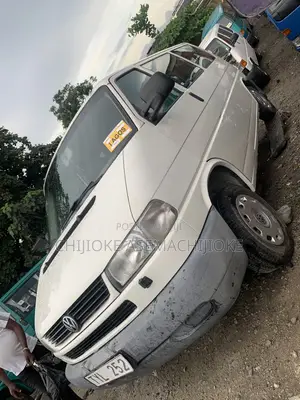Volkswagen Transporter 2005 White