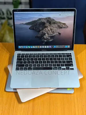 Laptop Apple MacBook Air 2020 16GB Intel Core i5 SSD 1T