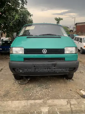 Volkswagen Transporter 2005 Blue