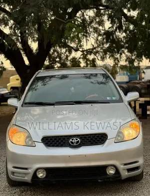 Toyota Matrix XR Hatchback AWD (1.8L 4cyl 4A) 2004 Silver