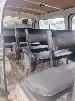 Nissan Caravan (Urvan) 2001 White