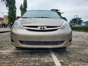 Toyota Sienna 2007 Silver