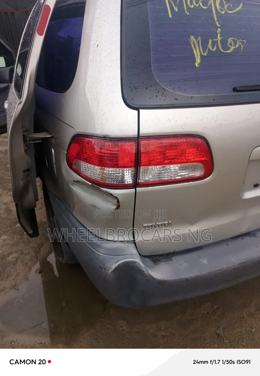 Toyota Sienna CE 2003 Silver