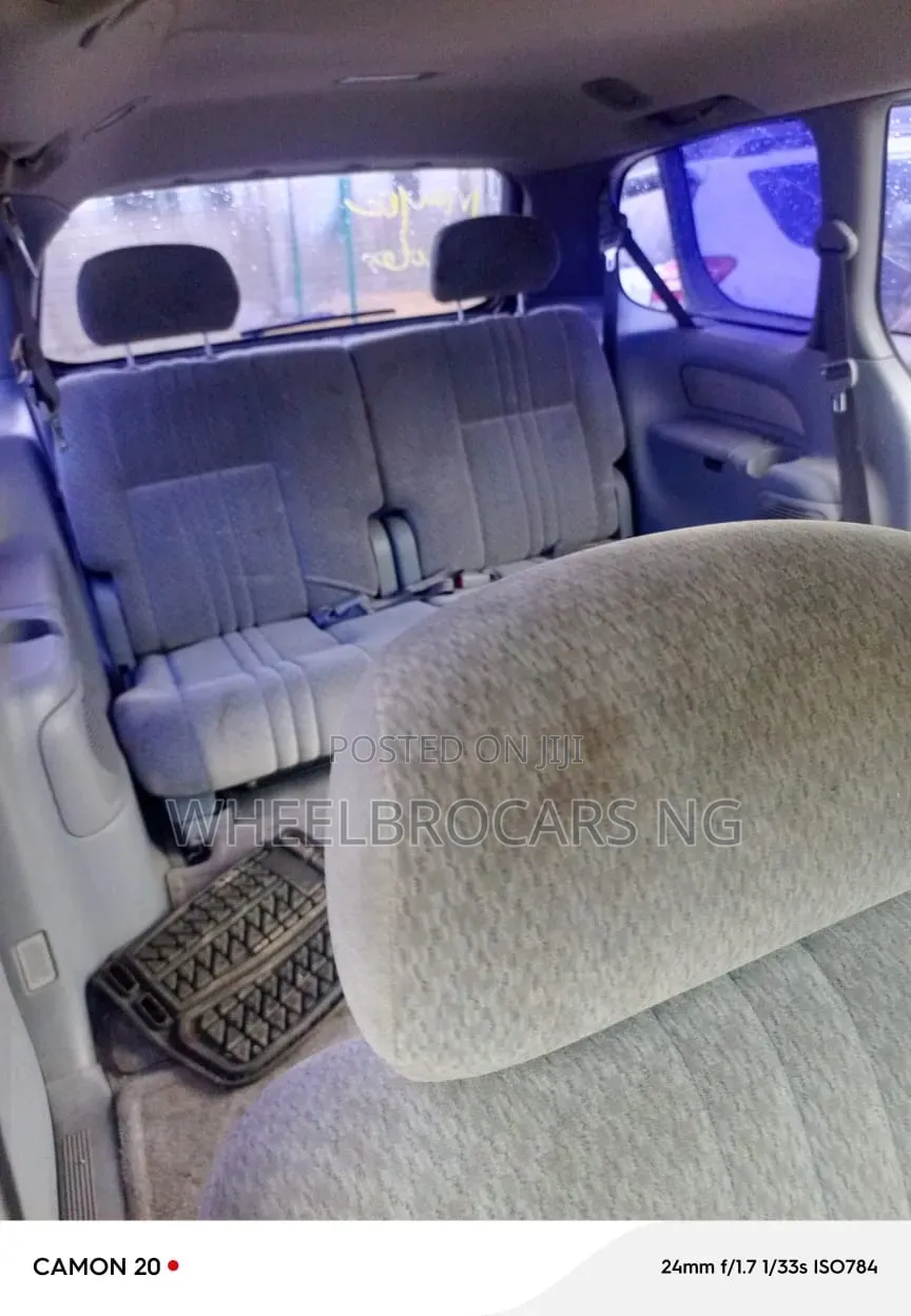 Toyota Sienna CE 2003 Silver