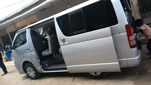 Hummer Bus for Rent