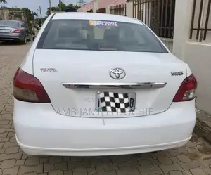 Toyota Yaris 1.5 Sedan 2008 White