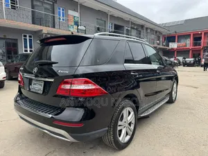 Mercedes-Benz M Class ML350 4MATIC 4dr SUV AWD (3.5L 6cyl 7A) 2014
