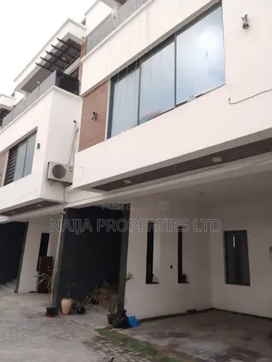 4bdrm Townhouse / Terrace in Ologolo for rent