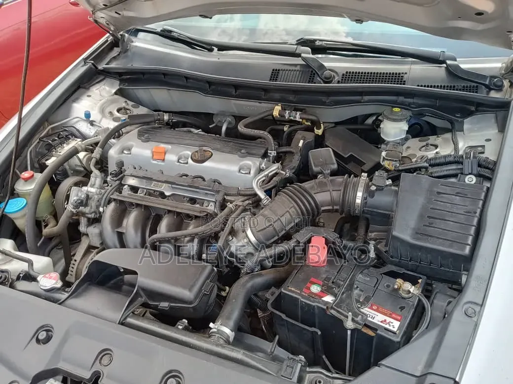 Honda Accord 2.0 Estate Automatic 2012 Silver