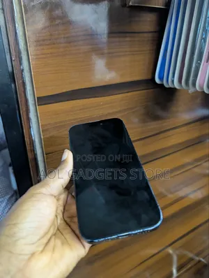 Apple iPhone 15 128 GB Black