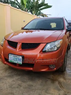 Pontiac Vibe Automatic 2004 Orange