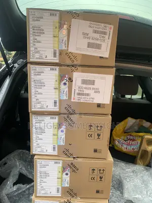 Brand New Cisco WS-C2960L-8PS-LL 8 Port Gigabit PoE Switch
