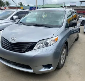 Toyota Sienna LE 7 Passenger 2012 Gray