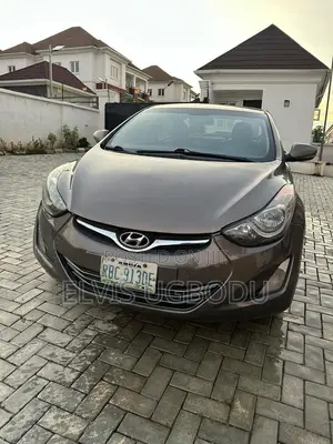Hyundai Elantra SE 4dr Sedan (1.8L 4cyl 6A) 2015 Brown