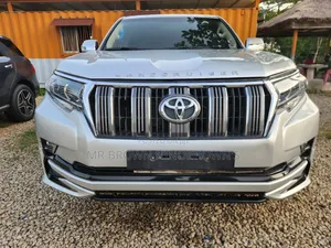 Toyota Land Cruiser Prado 2024 Silver