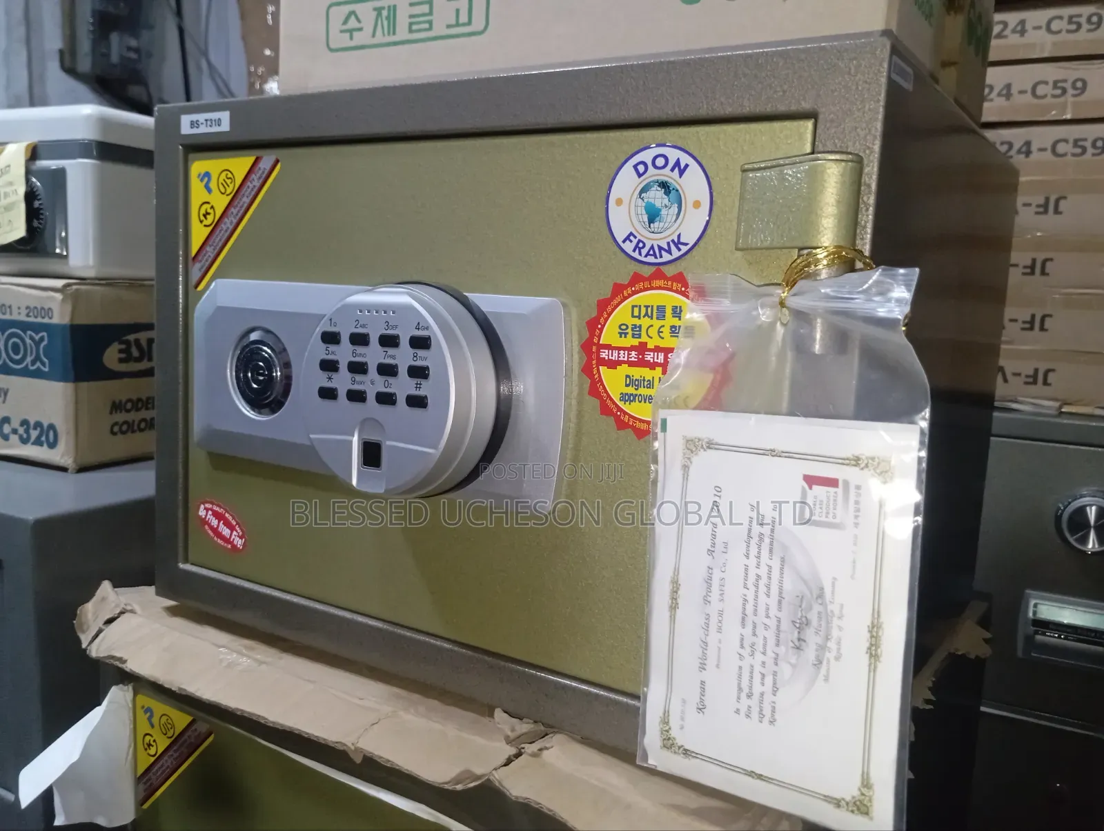 Digital Fireproof Safe / Electronic Security Safe.