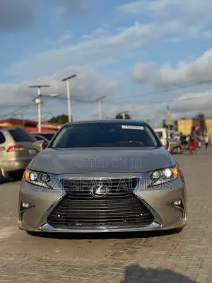 Lexus ES 350 FWD 2016 Gold