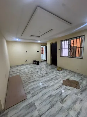 Furnished 3bdrm Block of Flats in Magodo Gra for rent