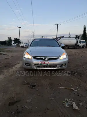 Honda Accord 2.0 Comfort 2005 Silver