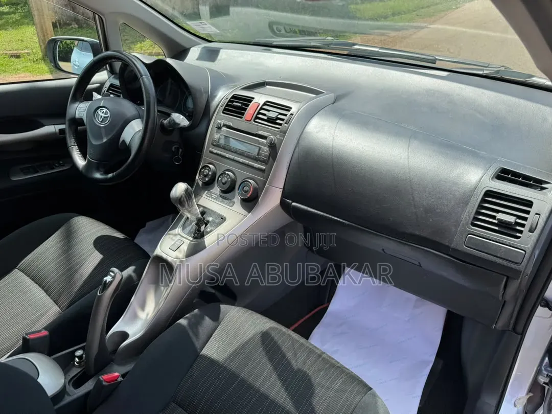 Toyota Auris 2008 Blue