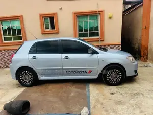 Toyota Corolla 2005 Silver