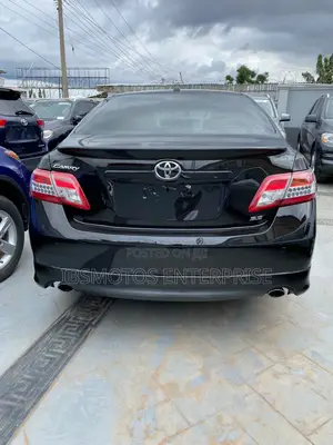 Toyota Camry SE 4dr Sedan (2.5L 4cyl 6A) 2011 Black