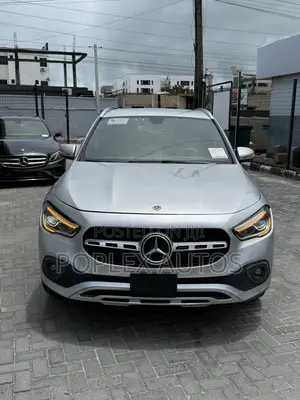 Mercedes-Benz GLA 250 2022 Silver