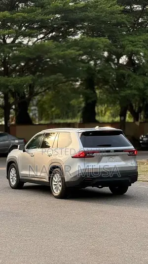 Toyota Highlander XSE FWD 2024 Gray