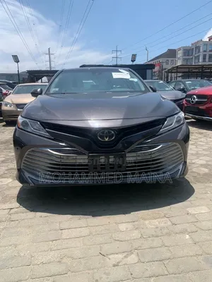 Toyota Camry 2018 Gray
