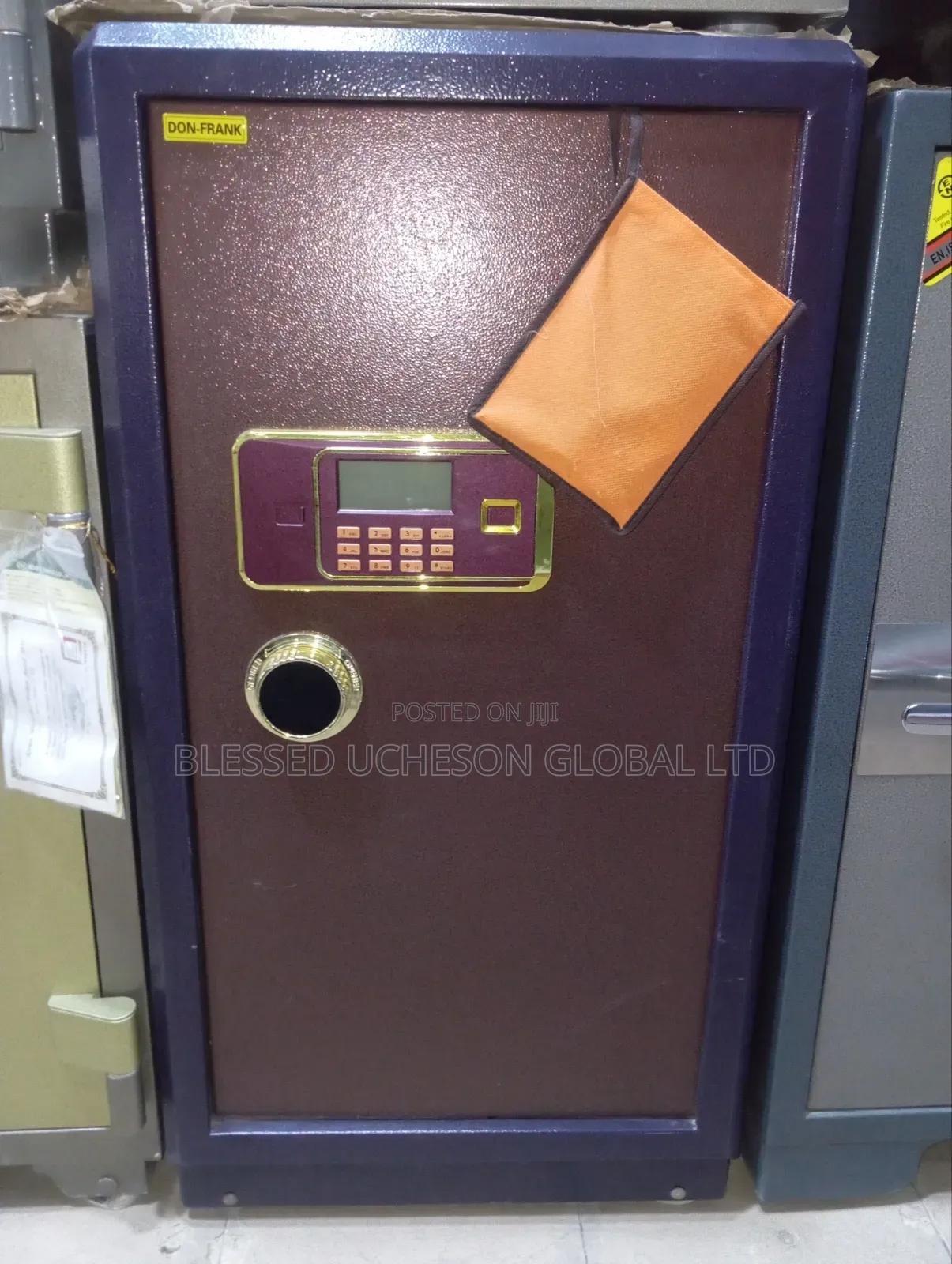 Brand New Digital Fireproof Safe / Electronic Security Safe.