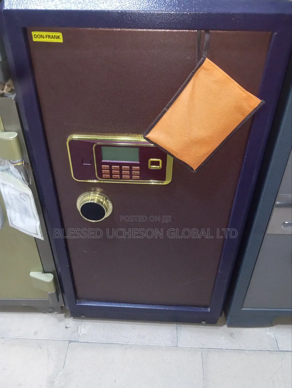 Brand New Digital Fireproof Safe / Electronic Security Safe.