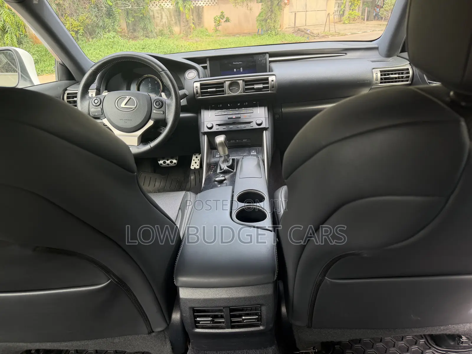 Lexus IS 350 AWD 2016 White