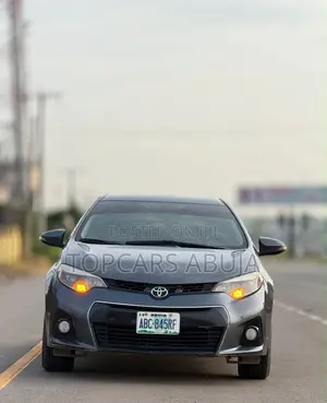 Toyota Corolla 2016 Gray