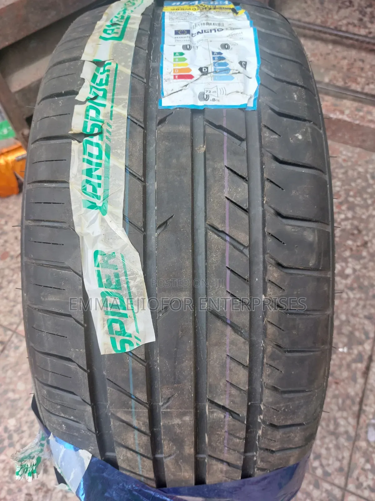 285/40r22 Bearway Tyre