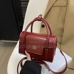 Min Min Shoulder Bag in Black and Oxblood