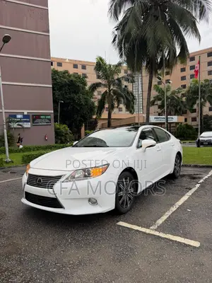 Lexus ES 350 FWD 2013 White