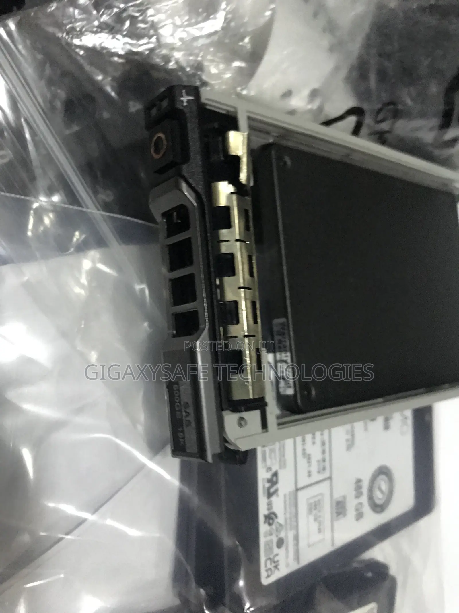 Dell MZ-7LH960C 960GB, 2.5 Inch Internal SSD