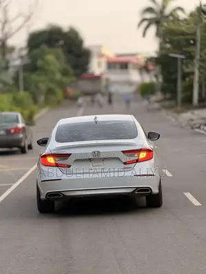 Honda Accord Sport (1.5L 4cyl Turbo 6M) 2019 White