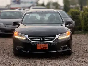 Honda Accord Touring 4dr Sedan FWD (3.5L 6cyl 6A) 2013 Black