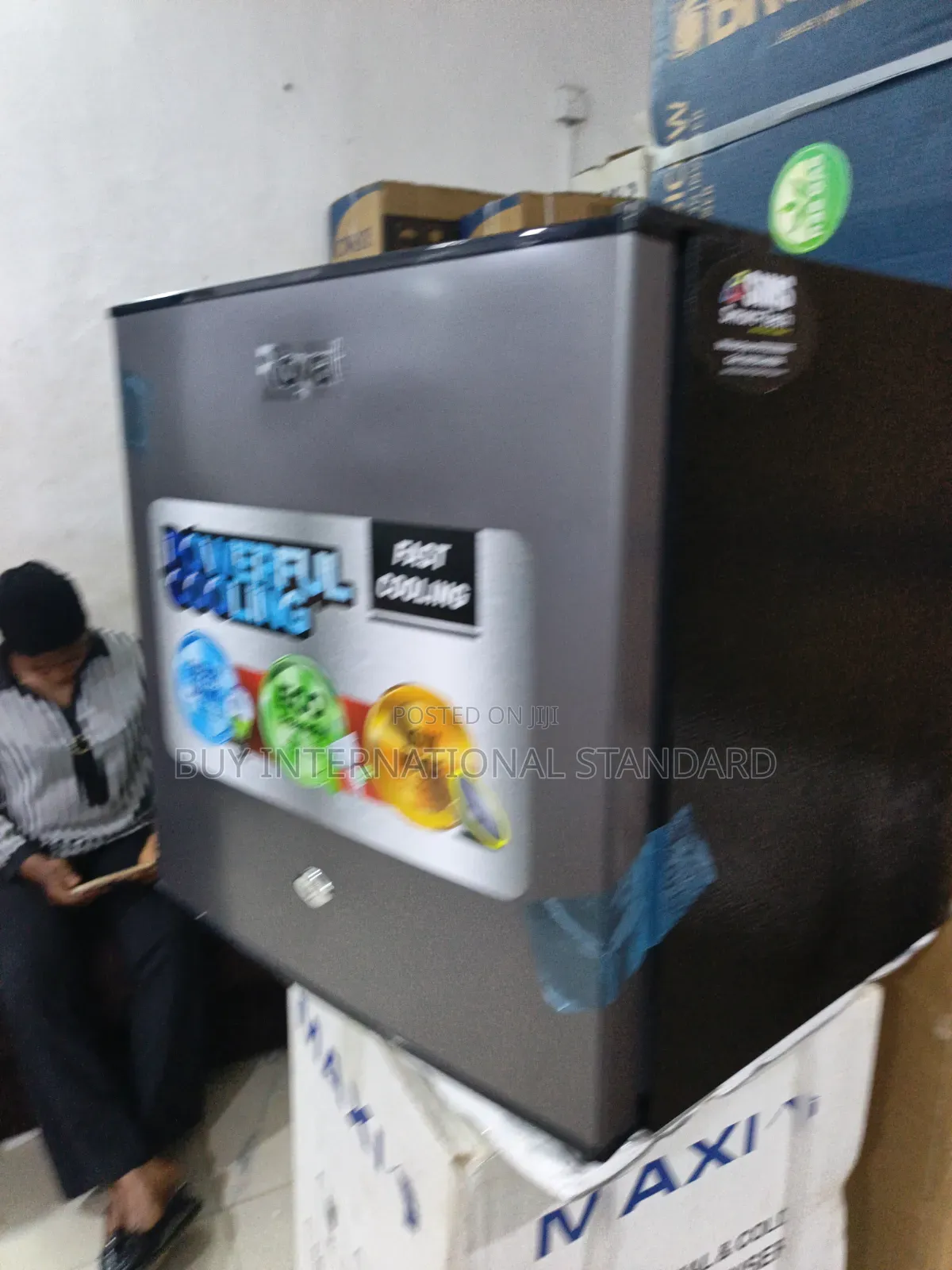Royal RREF55BF 55L Bedside Personal Refrigerator